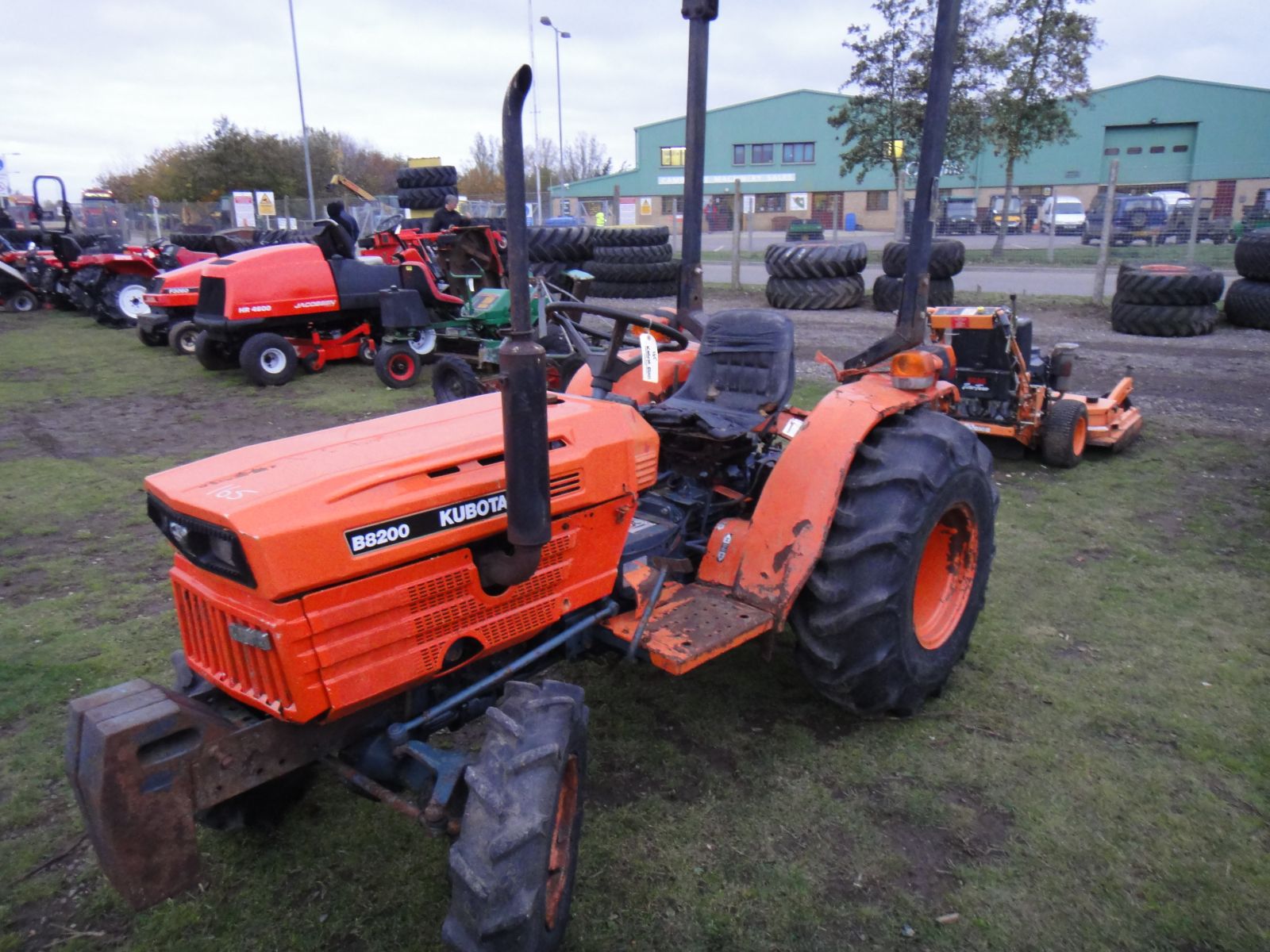 KUBOTA B8200 PIERŚCIENIE I TŁOKI